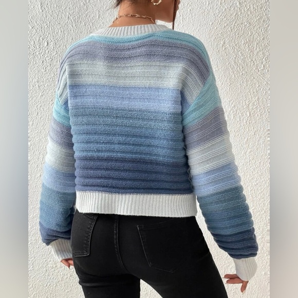 🆕 Balloon Sleeve Sweater - Blue & White Stripes - Picture 2 of 5